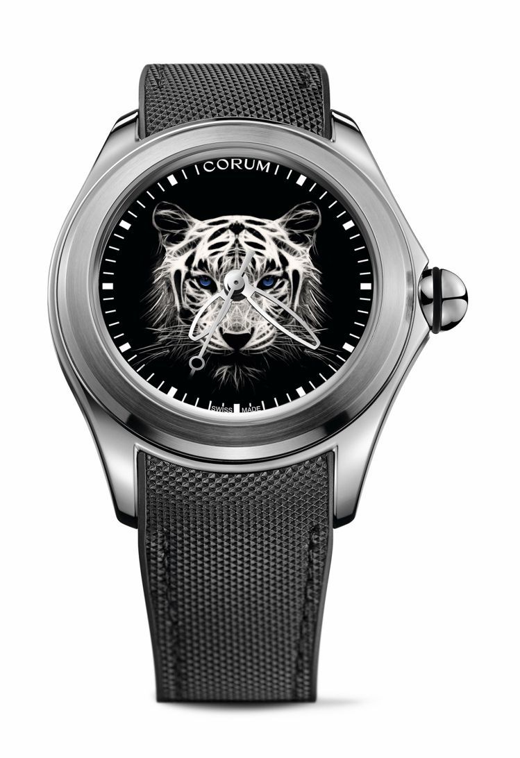 Bubble 47 Tiger腕表，精鋼、47毫米、時間顯示功能、自動上鍊機芯，價格店洽。圖 / CORUM提供
