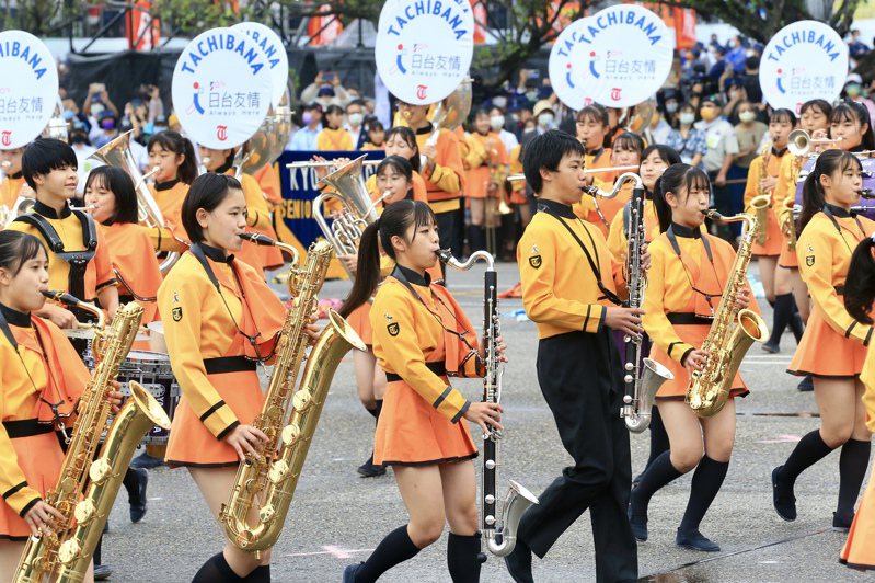 民國111年國慶大會邀請到享譽國際的橘高校吹奏樂部來台。記者林伯東／攝影