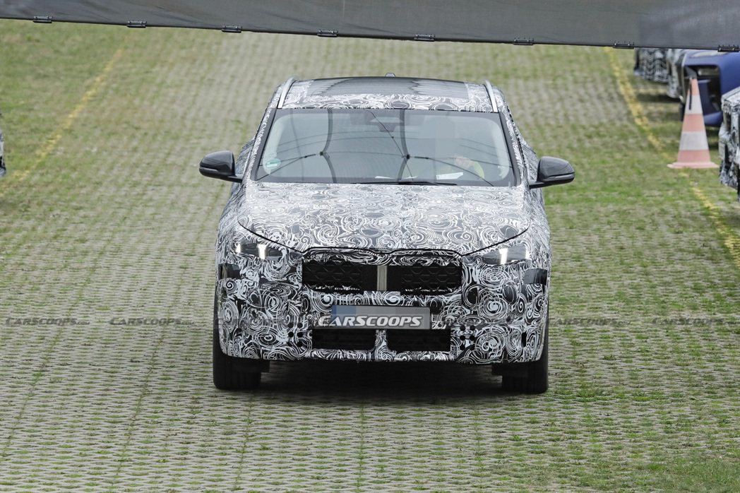 大改款BMW X2偽裝測試車。 摘自Carscoops