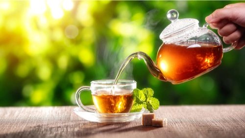 喝綠茶、紅茶、烏龍茶都有幫助。「一天4杯茶」降17%糖尿病風險。 圖／潮健康
