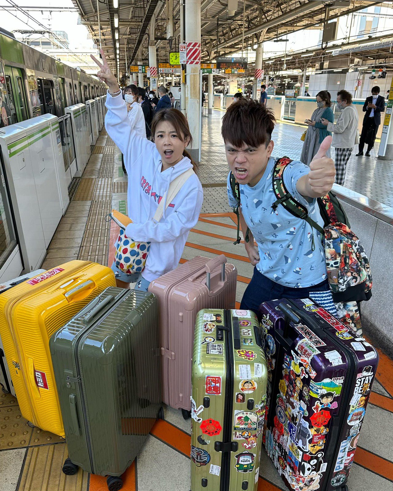 蔡阿嘎帶著老婆二伯48小時遊日本東京。 圖／擷自臉書