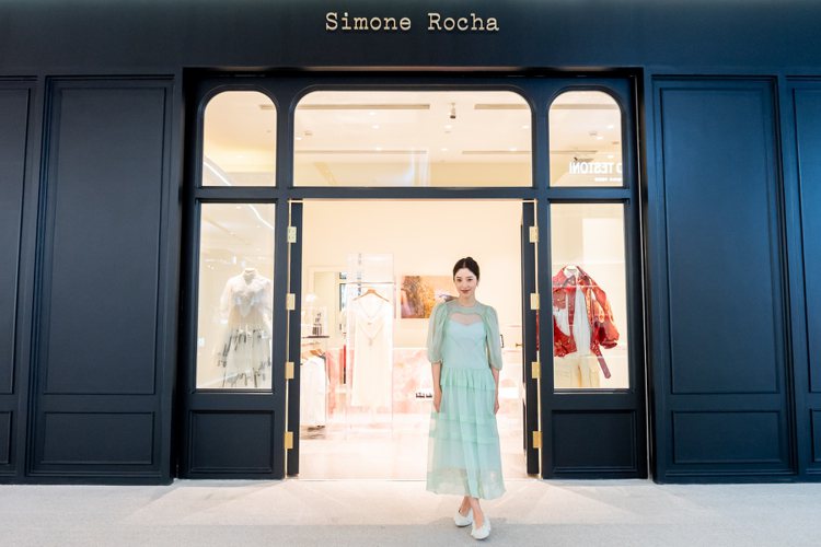 Simone Rocha於信義遠百A13開設台北首店。圖／喜事國際提供