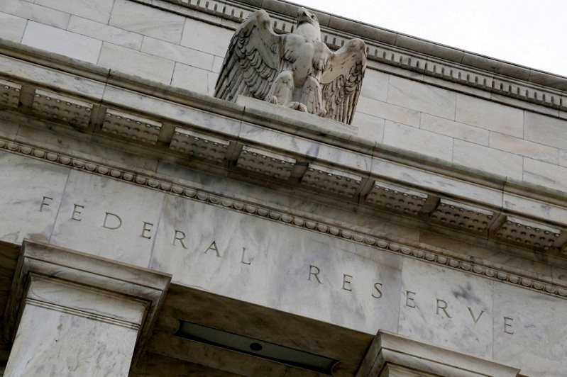 WSJ报导Fed官员可能将在下月的会议上就12月是否缩小升息幅度进行辩论，引发美债殖利率和美元转跌，美股大涨。路透(photo:UDN)