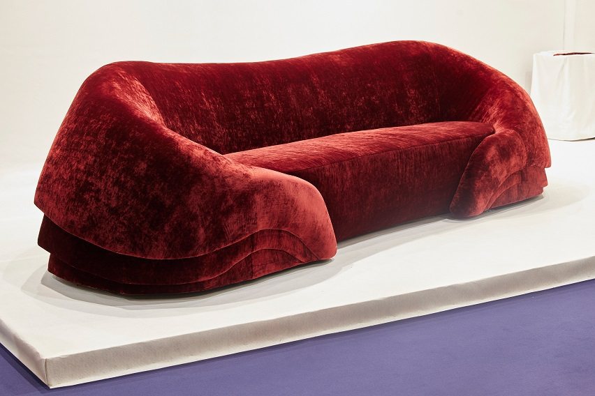 客廳中最舒適的沙發也能具備最有機的輪廓和形態。