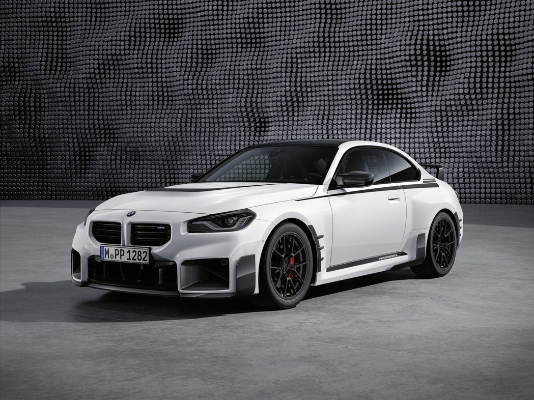 大改款BMW G87 M2在2023年4月正式上市後，便會一併帶來專屬的M Pe...