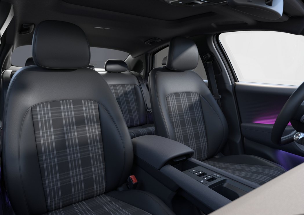 Hyundai IONIQ 6 First Edition特仕車才有的格紋座椅。...