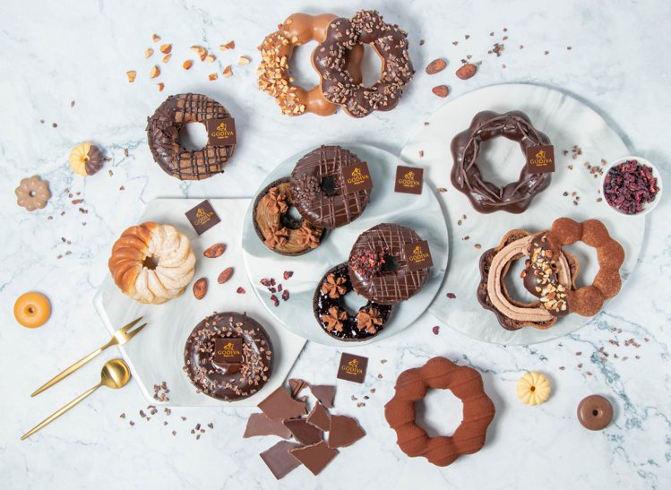Mister Donut再次攜手GODIVA，推出5款聯名巧克力甜點。圖／Mis...