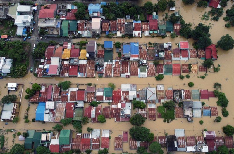 奈格颱風橫掃菲律賓。 法新社