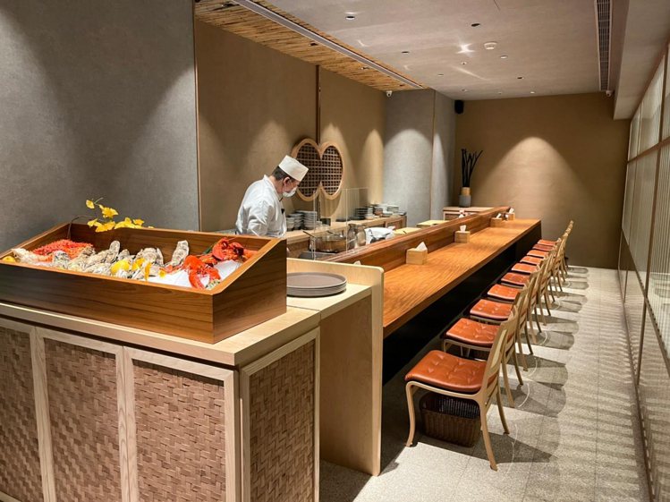 日本橋海鮮丼辻半SOGO復興店將於11月3日正式開幕。圖／日本橋海鮮丼辻半提供