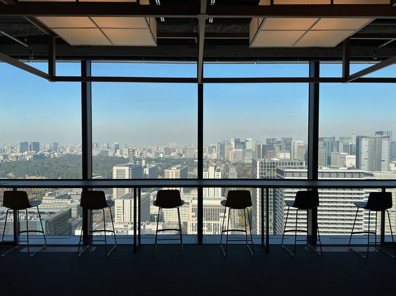 Meta日本办公室去年搬到「虎之门之丘」商业大楼，从36楼员工餐厅可鸟瞰东京市区景色。图／中央社(photo:UDN)