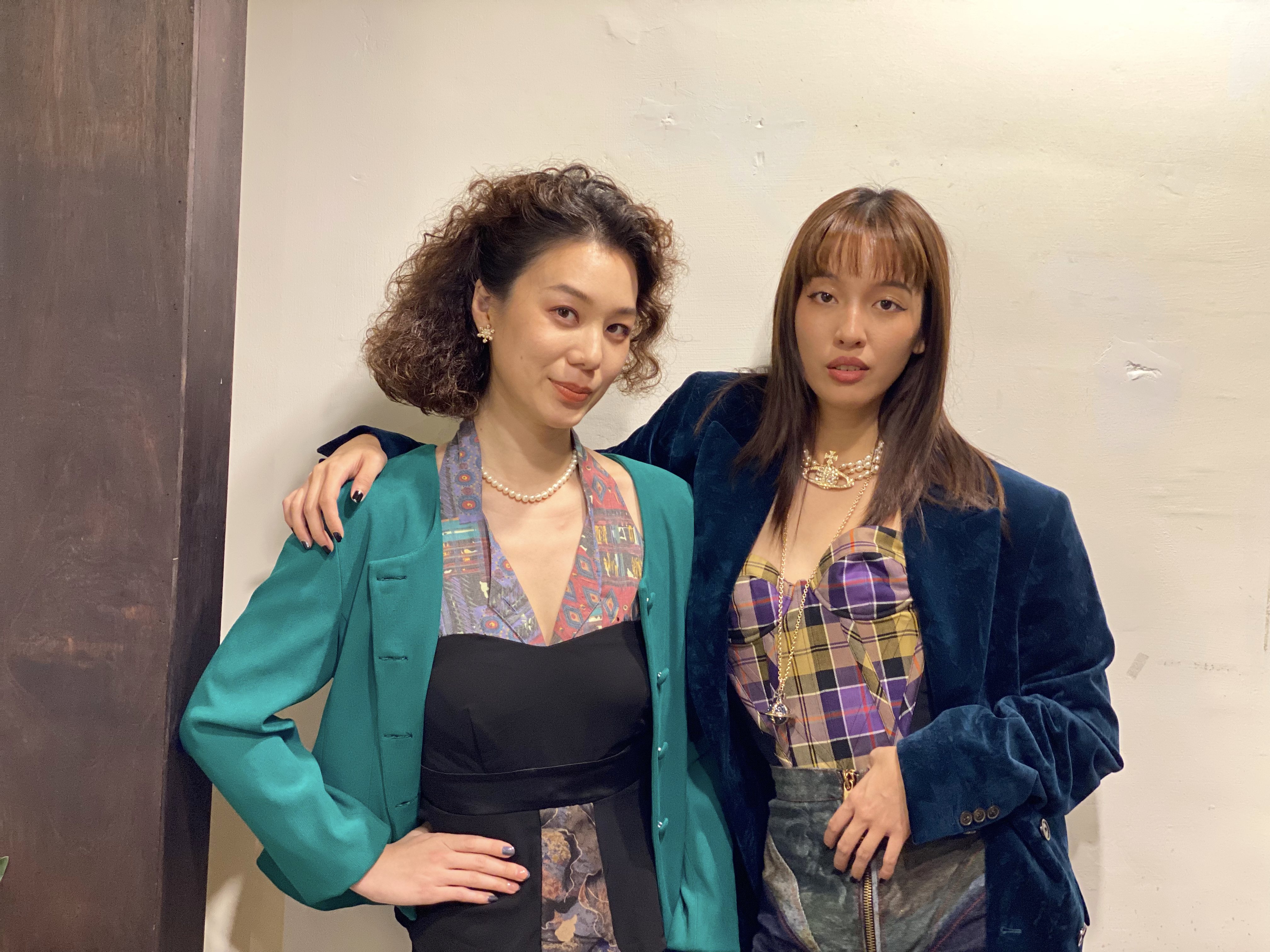 許乃涵(左)、王渝萱在電影「小藍」飾演母女。圖／奇葩娛樂提供