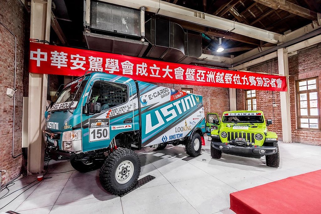 iTaiwan Rally Team兩輛賽車皆由陳和皇操刀改裝而成。 圖／iTa...