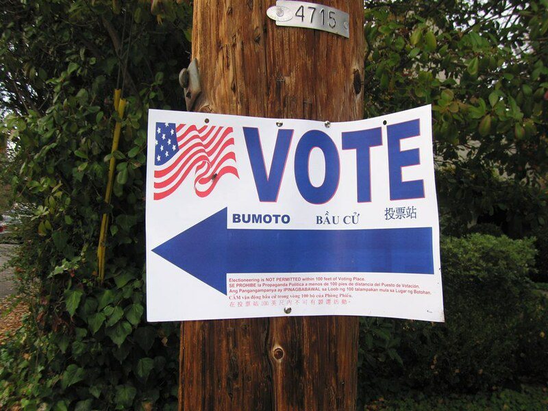 美國期中選舉8日緊張開幕，最終選舉結果恐怕還要數天才能揭曉。（Photo by hjl on Flickr under C.C. License）