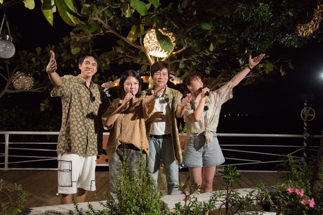 「花甲少年趣旅行2」潘君侖（左起）、苗可麗、洪榮宏、張文綺留下美好回憶。圖／MyVideo提供