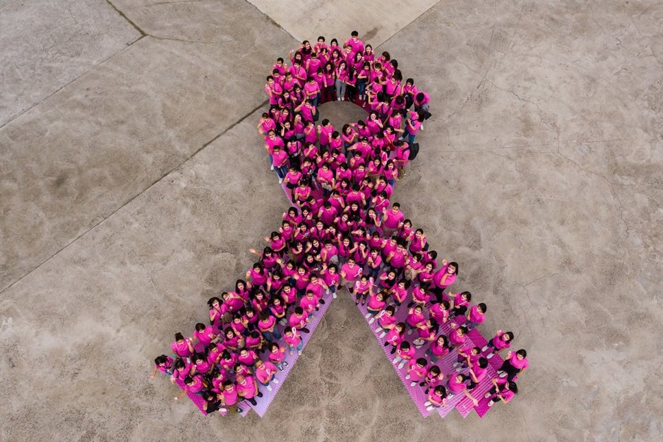 雅詩蘭黛集團乳癌防治公益行動已持續30年。 圖/雅詩蘭黛
