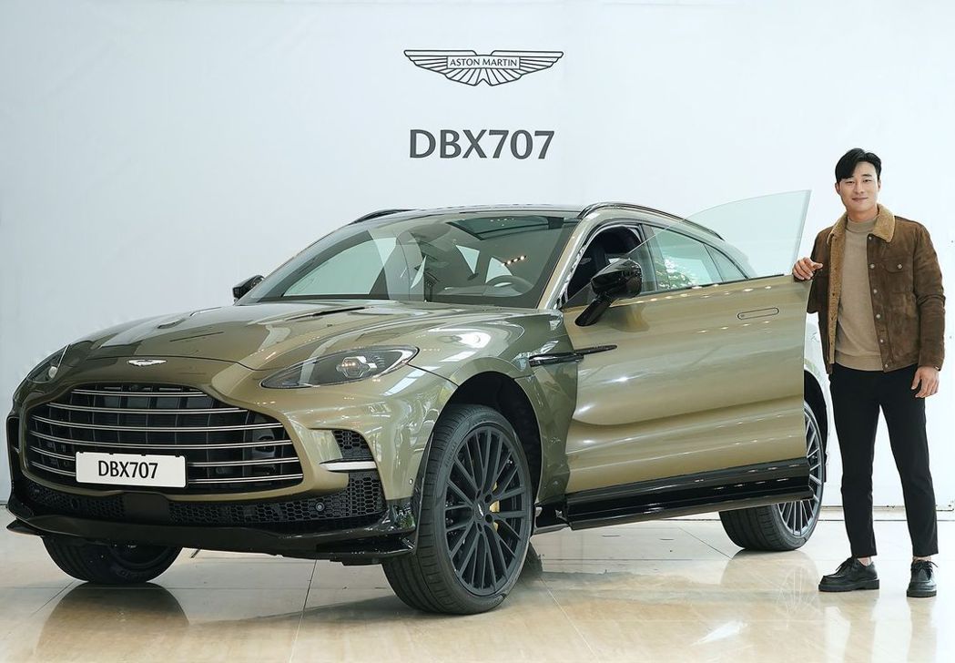 金河成本身不只是位熱愛Aston Martin的車迷，同時更擁有一部Aston ...