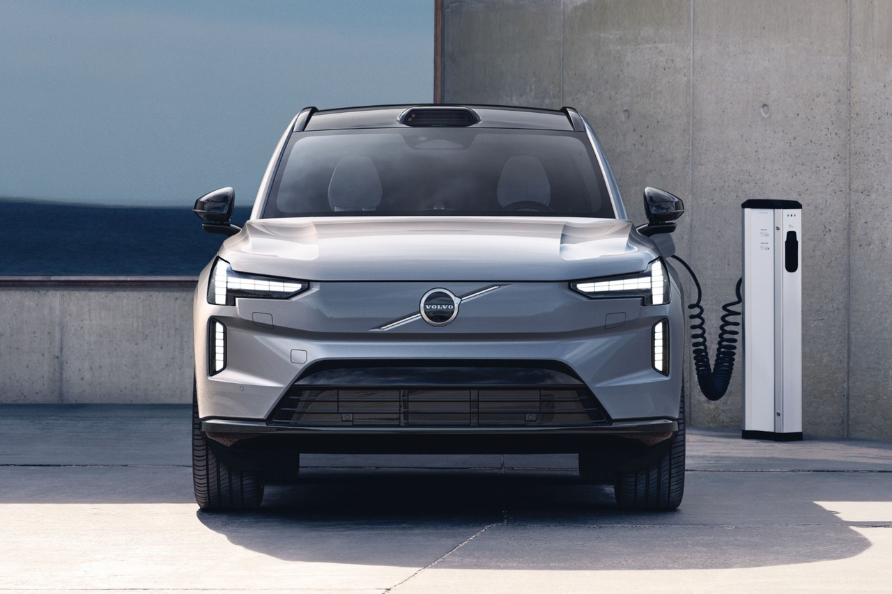 目標2030年成為純電品牌　Volvo預告全新純電跨界休旅即將登場！