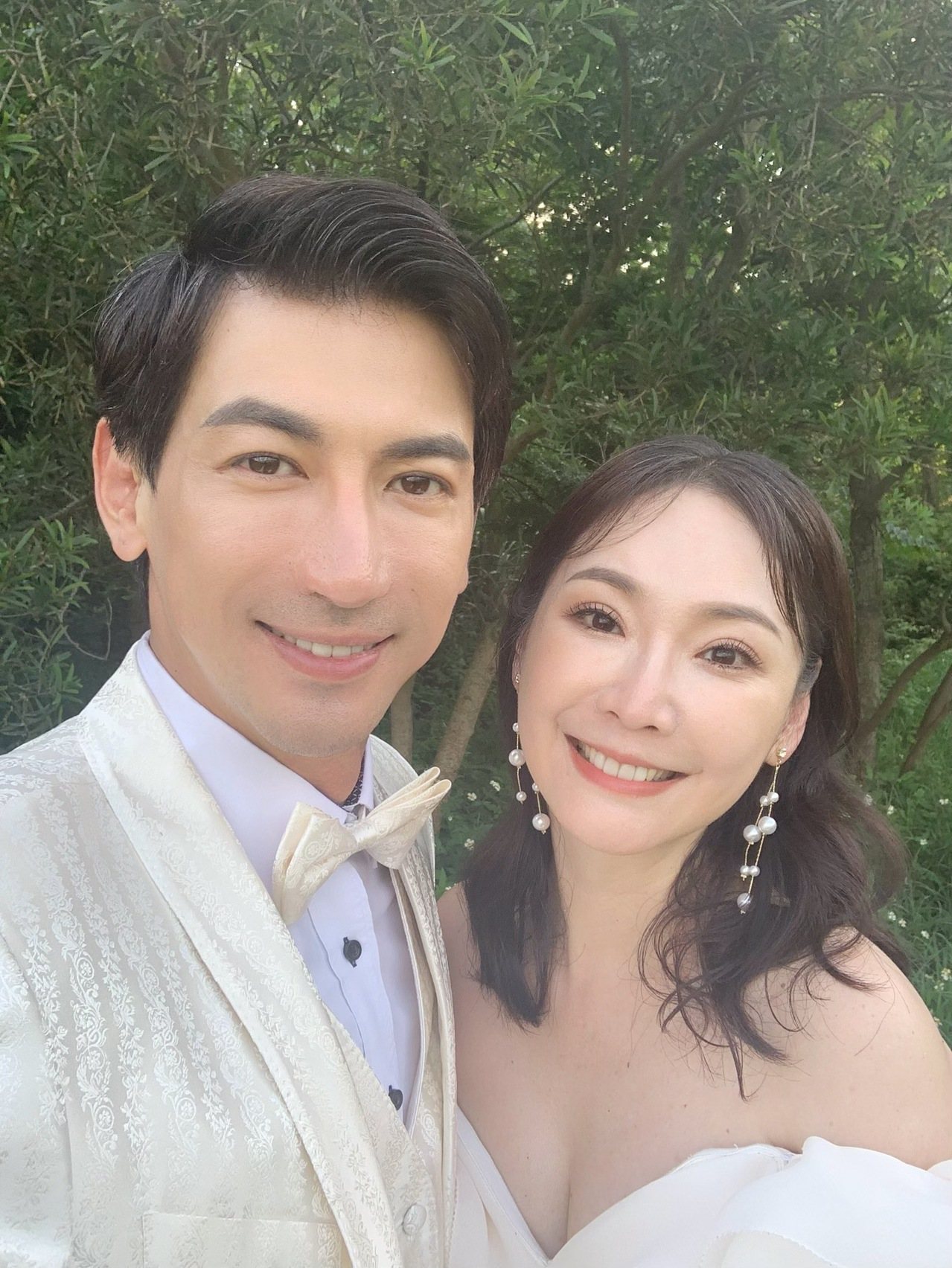 王俐人跟老公林琮軒2021年底結婚。圖/截自王俐人臉書