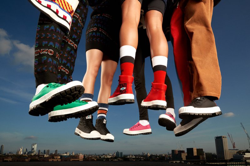 不僅軍靴產品深植人心，PALLADIUM在2019年還復刻90年代經典PALLASHOCK厚底帆布鞋，並與高級時裝品牌KENZO聯名。圖／PALLADIUM提供