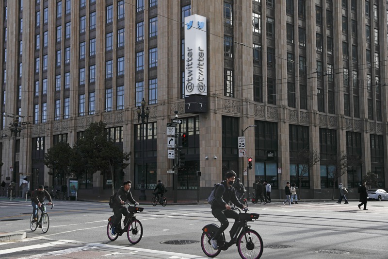 推特11月初開始大舉裁掉半數員工，圖為推特總部。美聯社