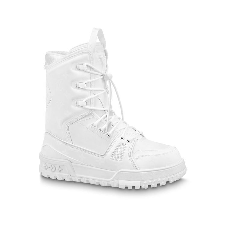 LV TRAINER SNOW白色滑雪靴，62,500元。圖／路易威登提供
