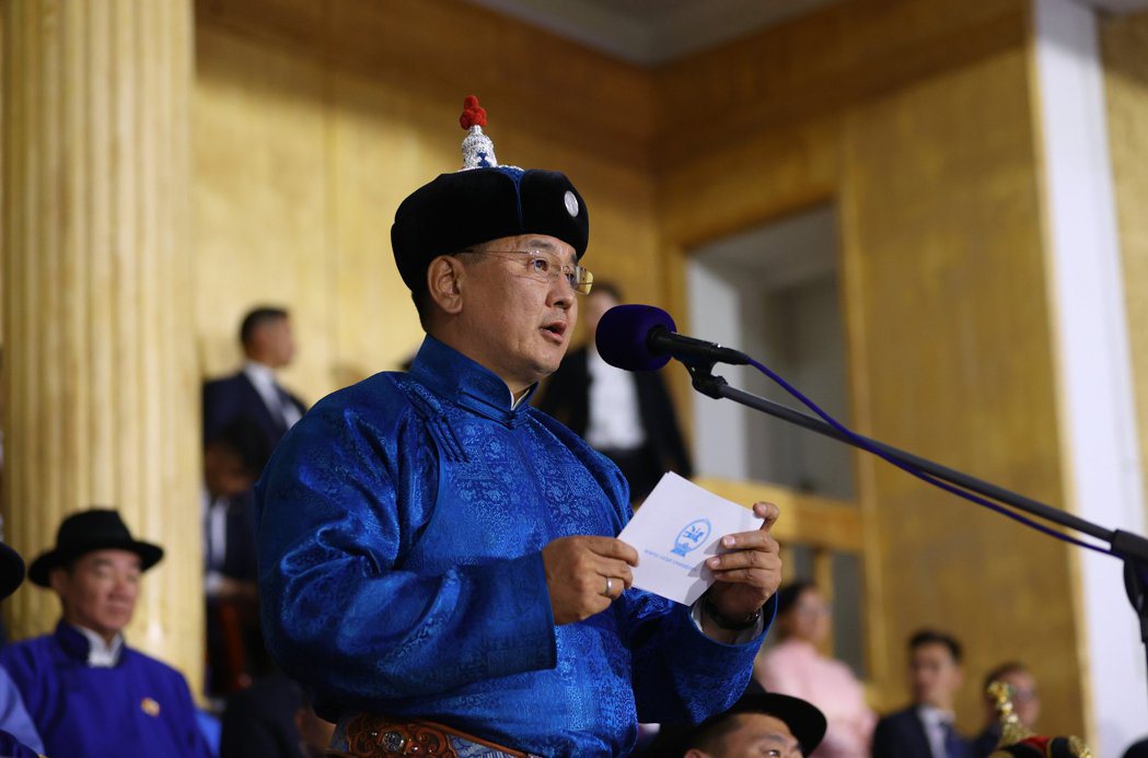 蒙古總統呼日勒蘇赫將於11月27日到訪大陸。圖為呼日勒蘇赫7月參加活動。（圖／取...
