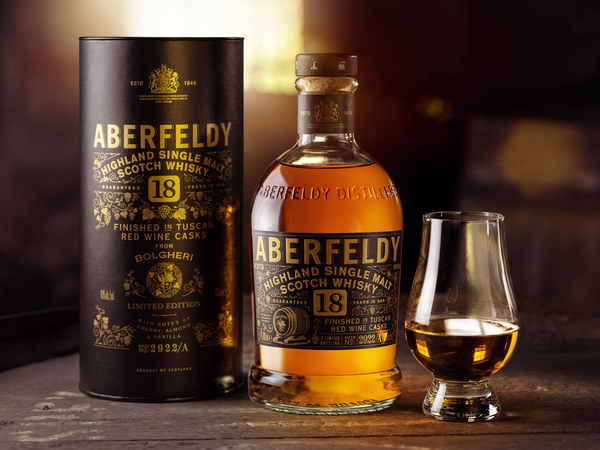 艾柏迪18年單一麥芽蘇格蘭威士忌，義大利托斯卡尼紅酒桶過桶熟成。大盛酒品／提供