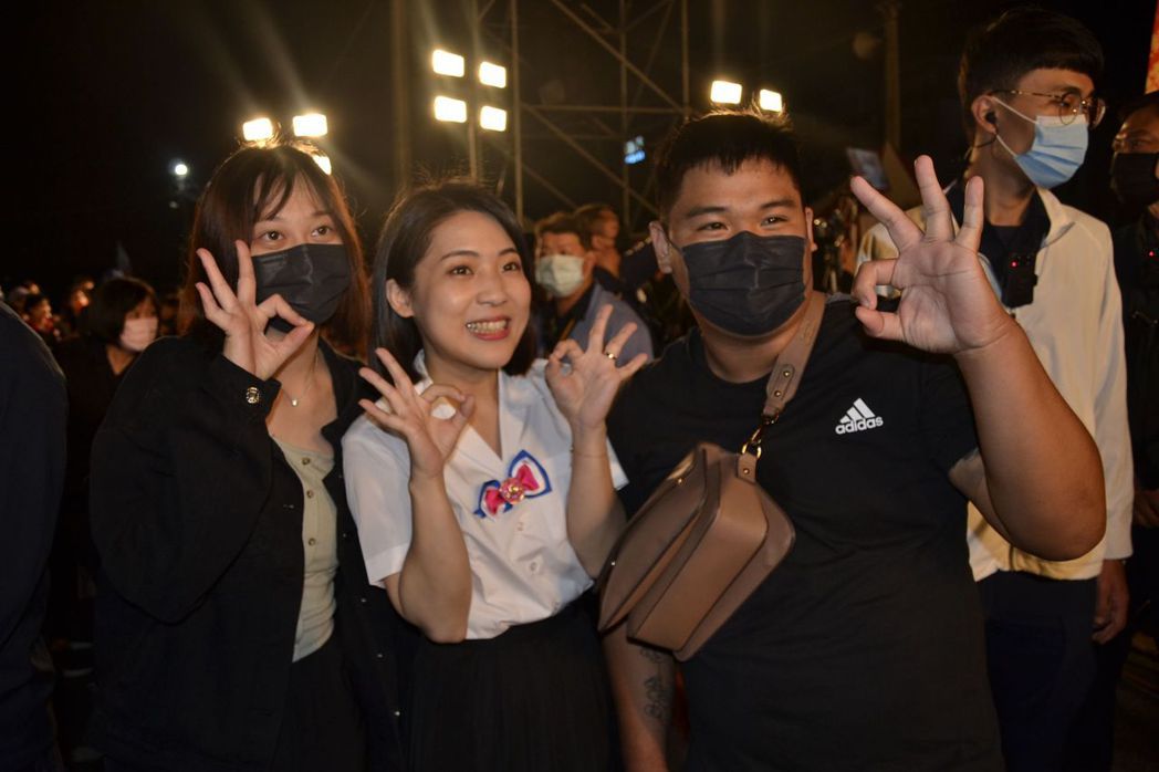 圖為國民黨台北市議員徐巧芯（左二）。 圖／聯合報系資料照片