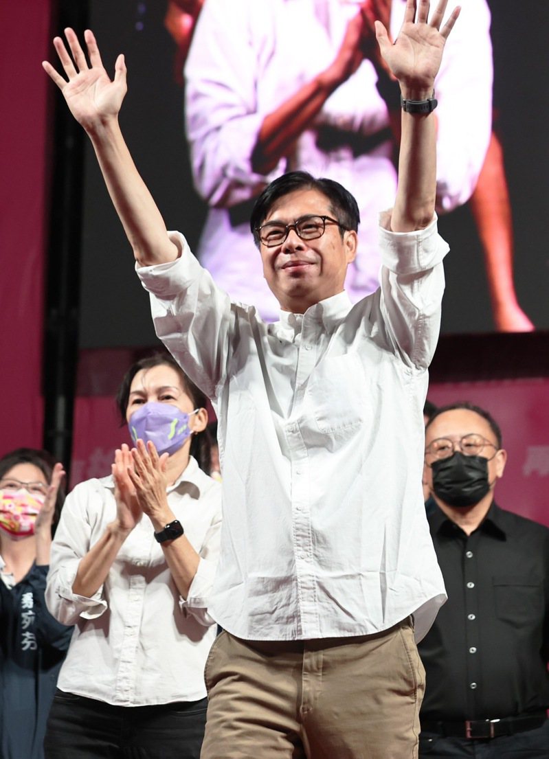 高雄市長陳其邁連任過關，但未如預期大贏，讓團隊有些氣餒。記者劉學聖／攝影