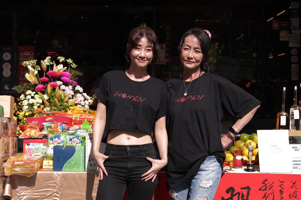 朱芷瑩(左)、應采靈在片中是婆媳關係。記者李政龍／攝影