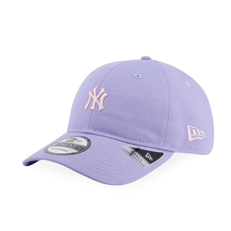 New Era與MLB Women聯名系列9TWENTY帽1,380元。圖／Ne...