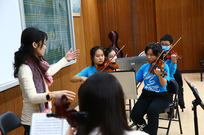 台北教育大學音樂系112學年改為獨立招生，更將主修占分提至96%，學科僅佔4%。教育界看法大不同。圖為音樂班上課情形，人物與新聞無關。圖／聯合報系資料照片