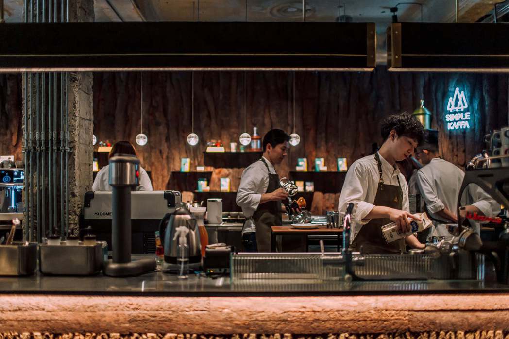 名列全球50間最棒咖啡館榜首的興波咖啡，今年再度盛大回歸500趴。圖／興波咖啡提...