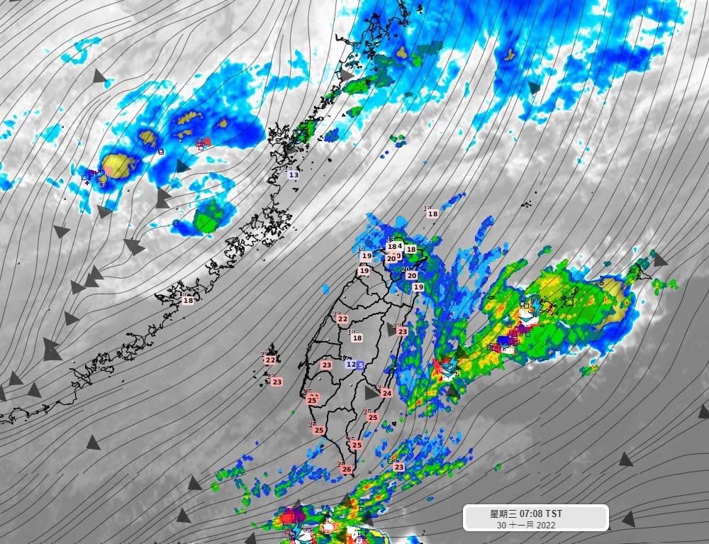 氣象達人彭啟明表示，馬祖降溫顯著，早上僅13度，台灣北部、東半部感受也明顯轉涼，...