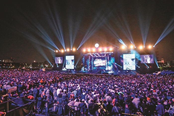 去年「2022虎彩繽紛閃耀台中跨年夜」活動，吸引約20萬人到場同樂。