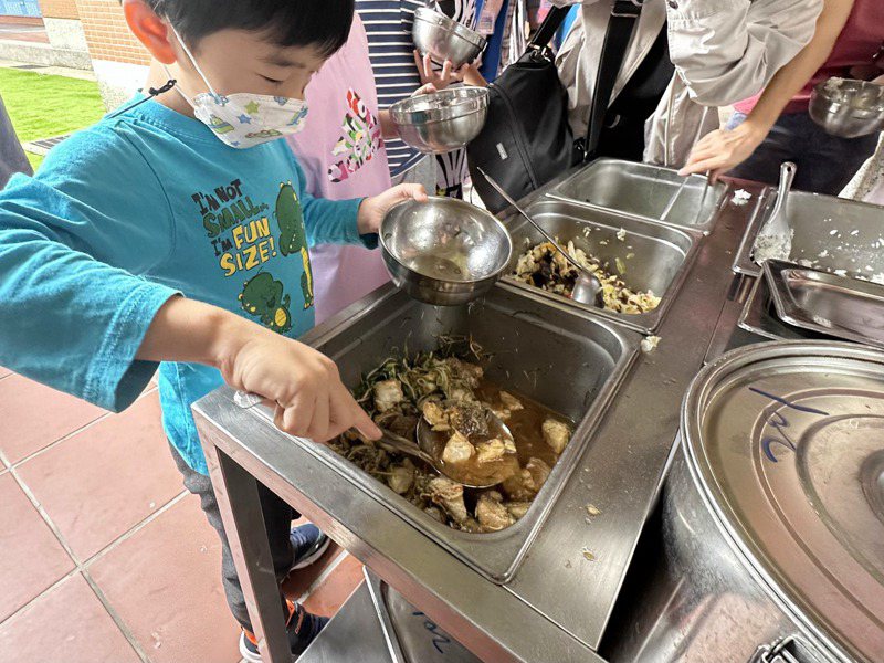農委會「班班吃石斑」供應困難，許多學生至今還沒品嘗過石斑魚的滋味。圖／本報資料照片
