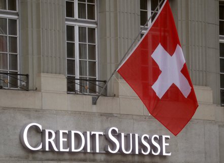瑞士信貸集團董事長雷曼（Axel Lehmann）2日表示，飽受醜聞、財務危機謠傳所苦後，資金大規模外流情況大致停止，且已有資金流入跡象，帶動股價狂飆逾9%。路透