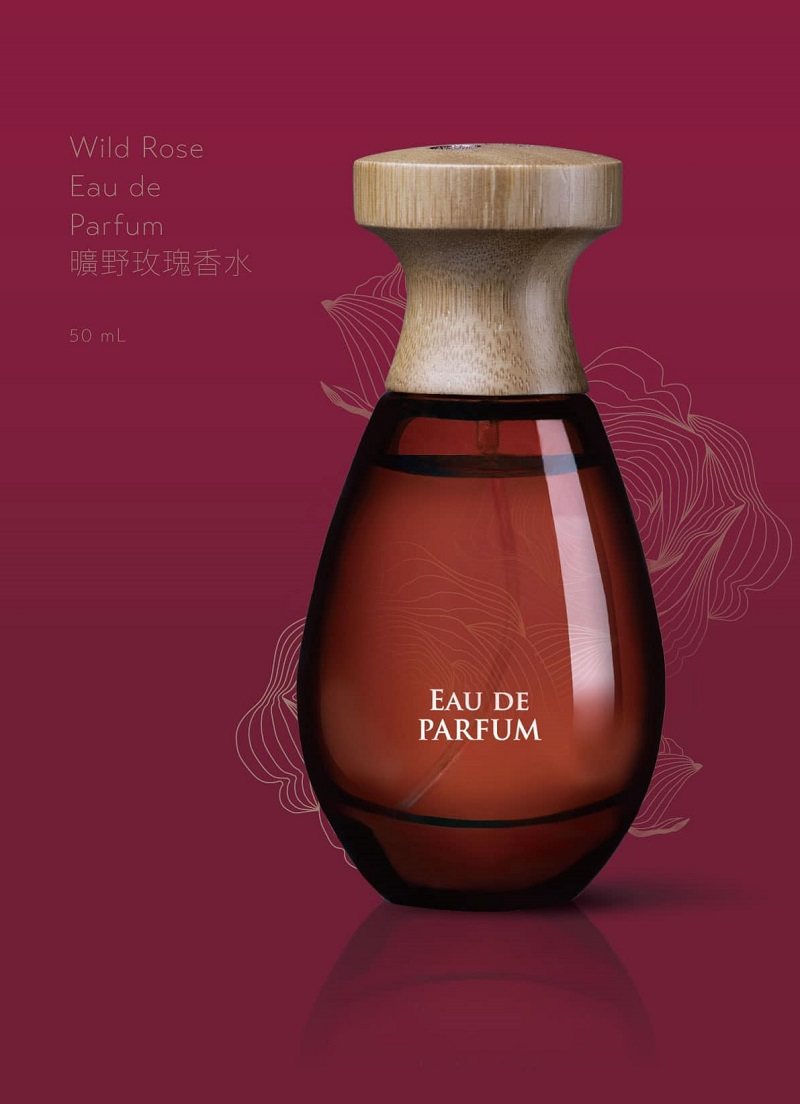 歐萊德20周年瞄準女力的新品「曠野玫瑰香水」，使用與咖啡因養髮液相同的專利瓶，一...
