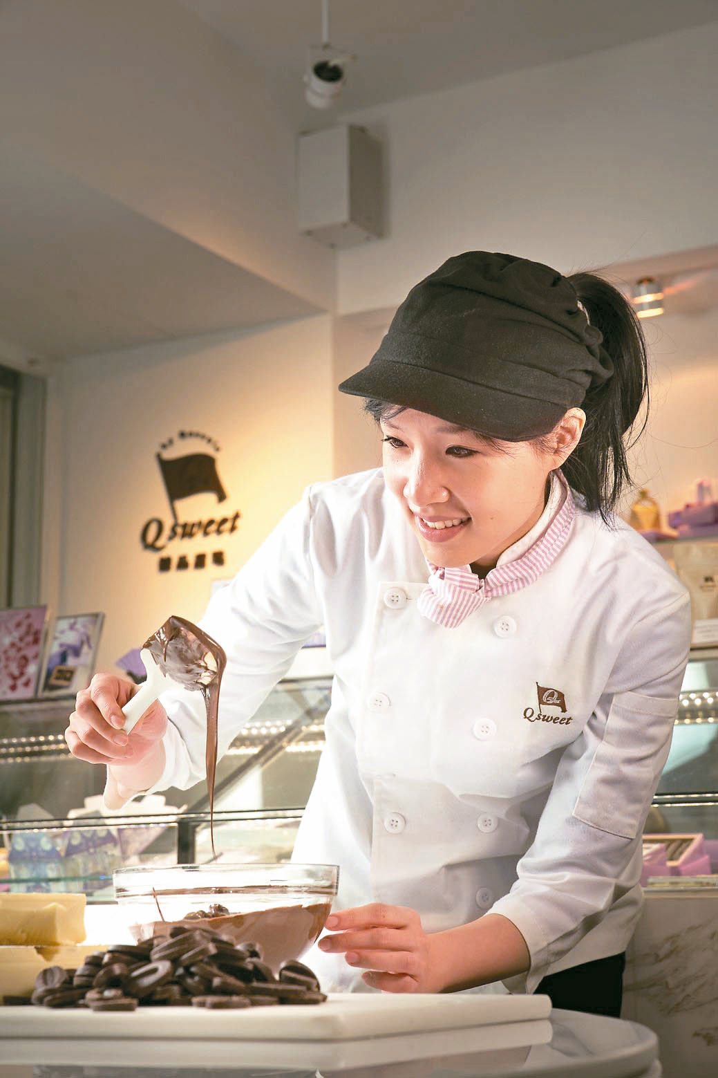 Q sweet再奪世界巧克力大賽金牌，創辦人暨主廚吳葵妮成為得獎最多的亞裔巧克力師。
 Q sweet／提供