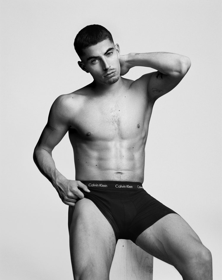 德國國家足球隊的Kai Havertz詮釋Calvin Klein Underwear形象廣告。圖／Alasdair McLellan拍攝（Calvin Klein提供）