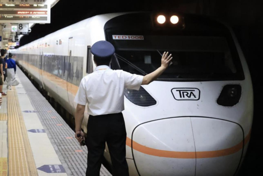 台鐵工會表示，政府對台灣鐵路股份有限公司配合政策任務造成營運虧損補貼辦法草案，交...