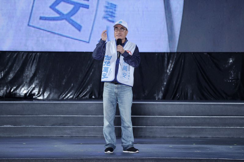 國民黨台北市長候選人蔣萬安舉辦選前造勢晚會，前副市長李四川（圖）出席助講。記者許正宏／攝影