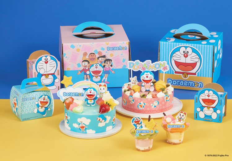 85℃首次與日本經典動漫哆啦A夢合作，推出兩款整模公仔造型蛋糕，以及兩款切片蛋糕...