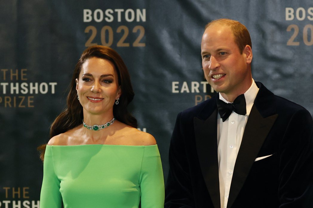 凱特與威廉2日在波士頓出席頒獎典禮。美聯社
