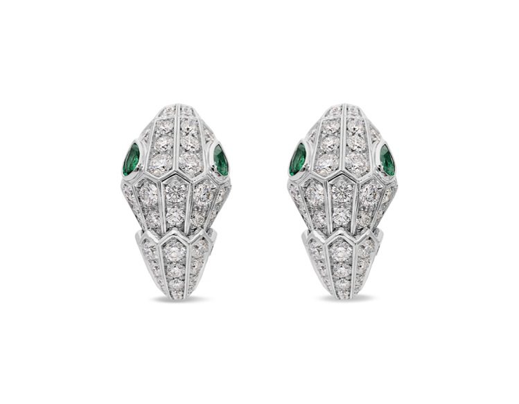 BVLGARI SERPENTI系列鑽石與祖母綠耳環，約145萬元。圖／寶格麗提...