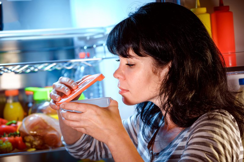 若冰箱常堆著放很久卻沒動過的食物，要小心自己是否有欠缺規劃的習慣。圖片來源／ingimage