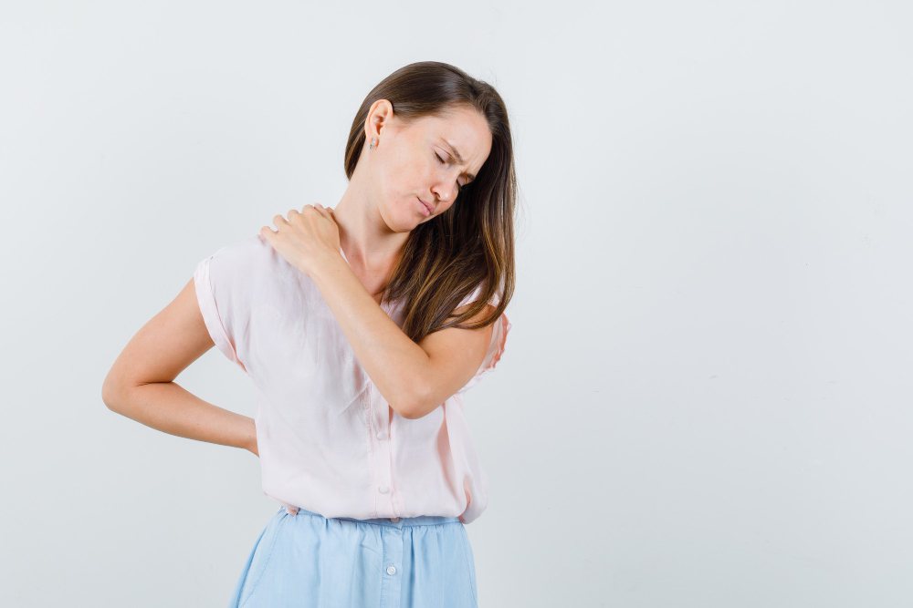纖維肌痛患者的疼痛可能發生在全身各部位，包括腹痛、胸痛、筋骨痠痛 圖／freep...