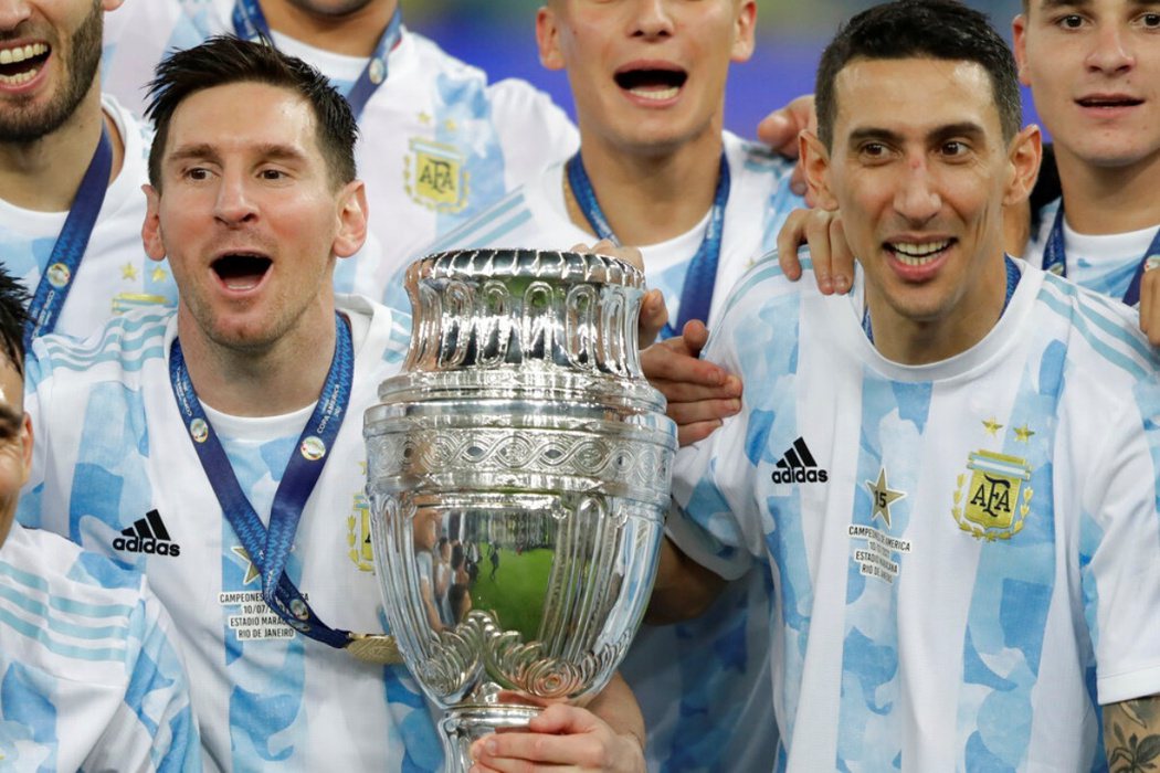 2021年阿根廷贏得美洲盃冠軍，打破28年的無冠魔咒。 圖／美聯社