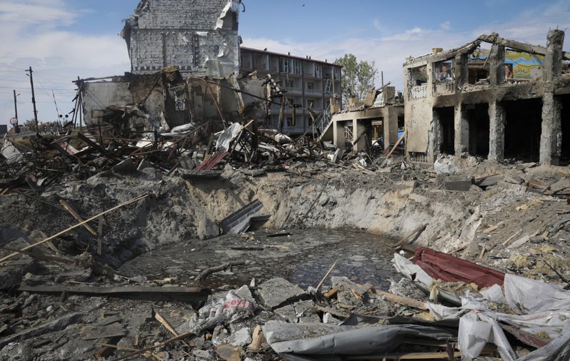 图为乌克兰遭轰炸示意图。美联社(photo:UDN)