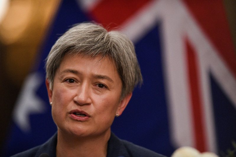澳洲外交部长黄英贤（Penny Wong）10日表示，因严重侵犯和践踏人权行为，对俄罗斯及伊朗实施针对性制裁。路透(photo:UDN)